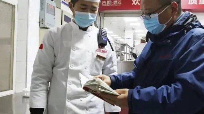 食品批发与零售：客户群体差异解析